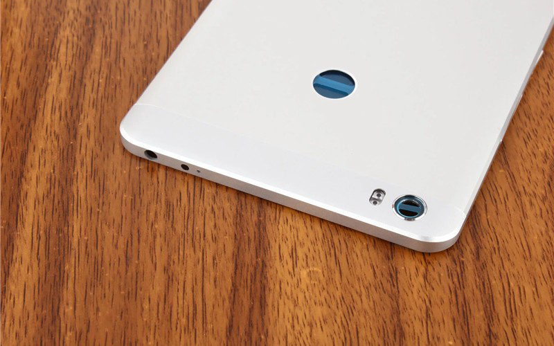 Nắp lưng Xiaomi Mi Max Nắp lưng Xiaomi Mi Max