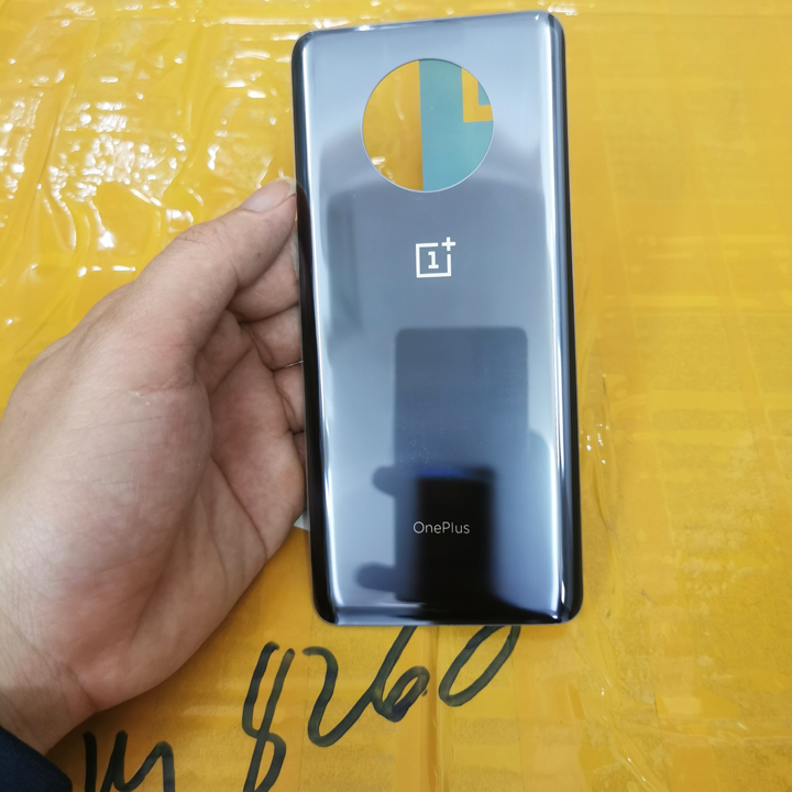 thay nắp lưng oneplus 7t kính 1 thay nắp lưng oneplus 7t kính 1